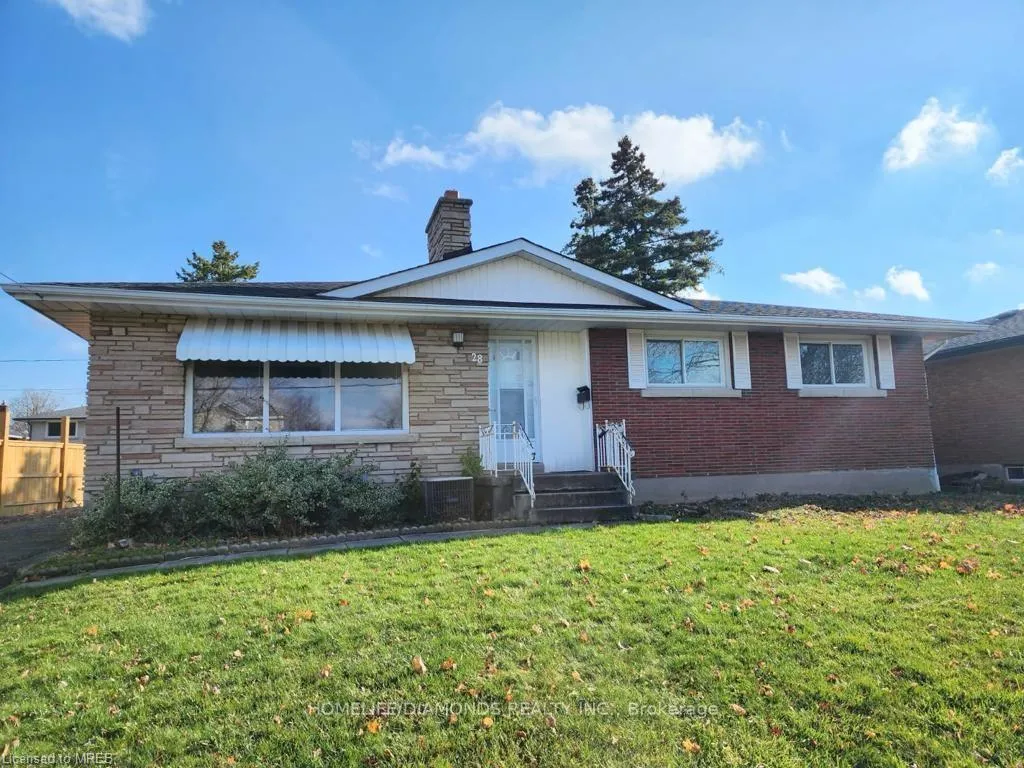 Photo 1 of 28 Marmac Drive, St. Catharines, Burleigh Hill — HOMEH