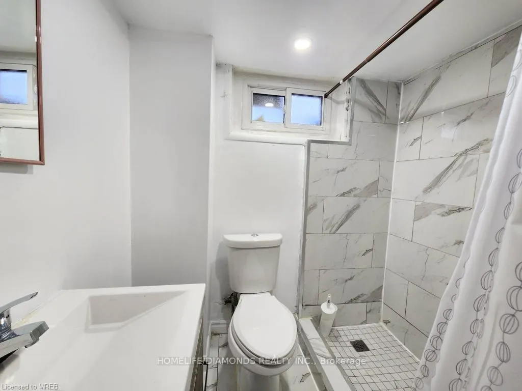 Photo 15 of 28 Marmac Drive, St. Catharines, Burleigh Hill — HOMEH