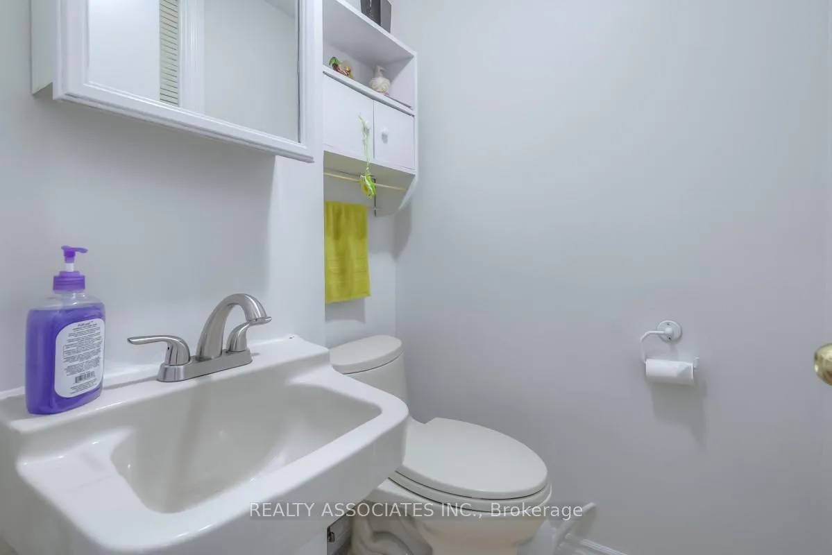Photo 11 of 161 Highland Park Boulevard, Markham, Grandview — HOMEH