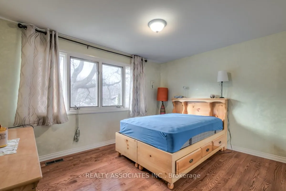 Photo 17 of 161 Highland Park Boulevard, Markham, Grandview — HOMEH