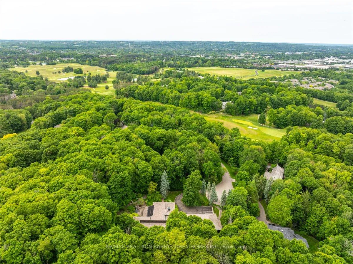 Photo 6 of 20 Woodsend Crescent, Aurora, Aurora Estates — HOMEH