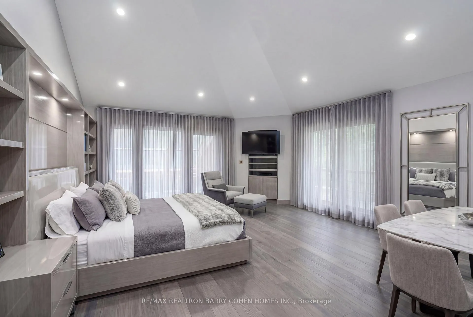 Photo 30 of 20 Woodsend Crescent, Aurora, Aurora Estates — HOMEH