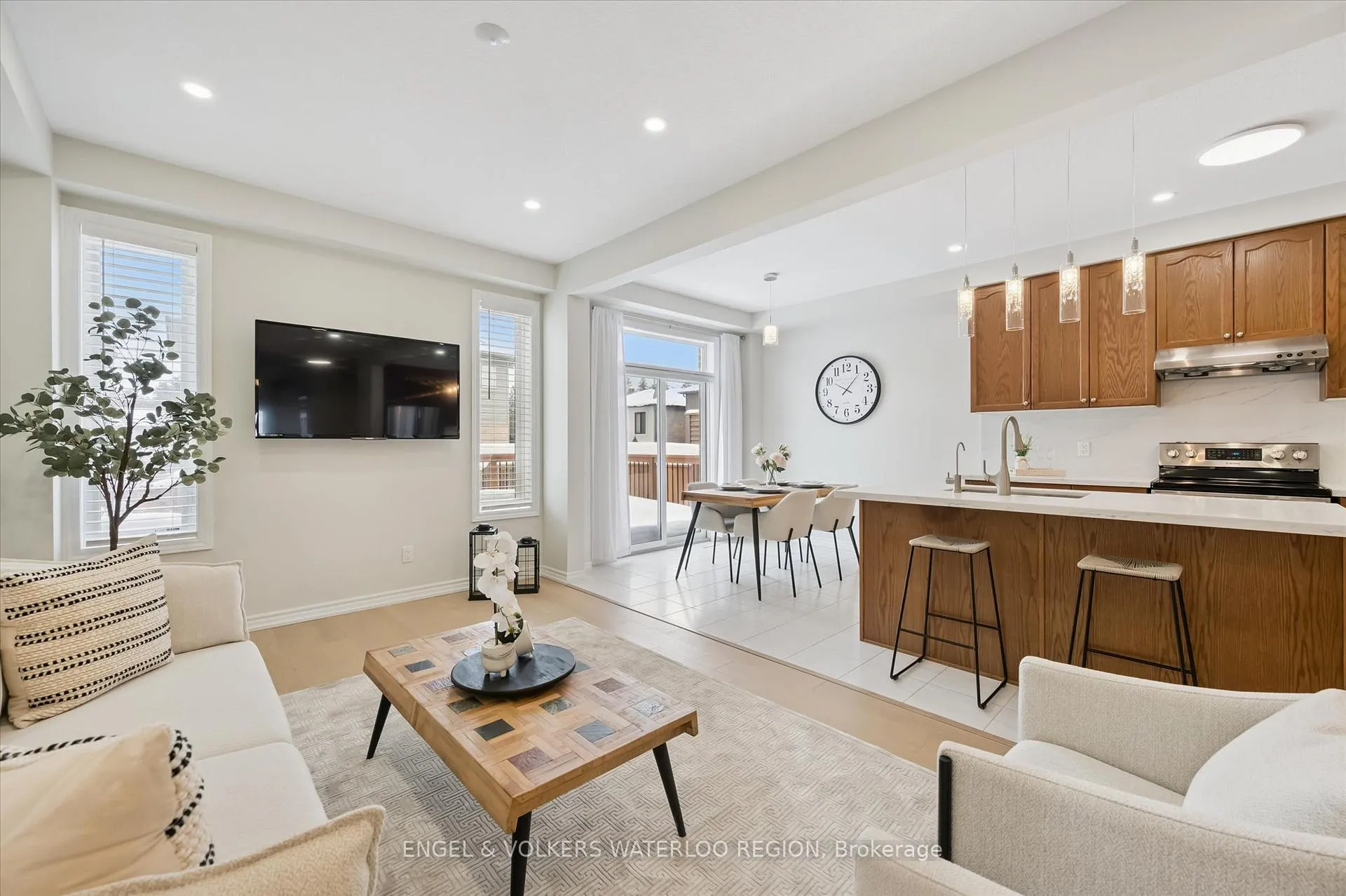 Photo 12 of 108 Steeplechase Way, Waterloo — HOMEH