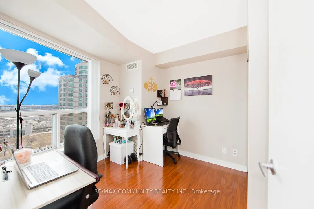 Photo 7 of Unit 1903, 38 Lee Centre Drive, Scarborough, Woburn — HOMEH