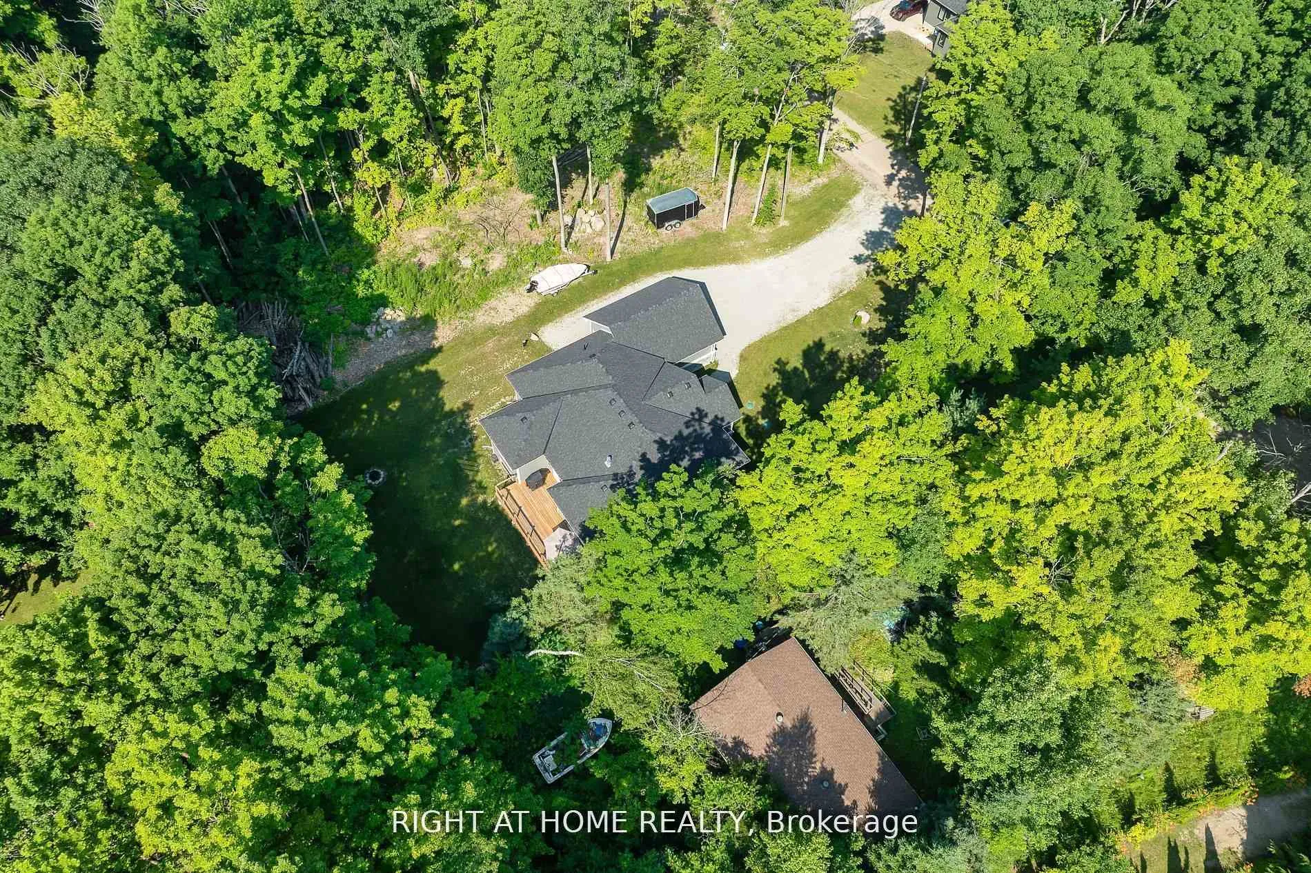 Photo 3 of 9 Fairlawn Grove, Tiny, Rural Tiny — HOMEH