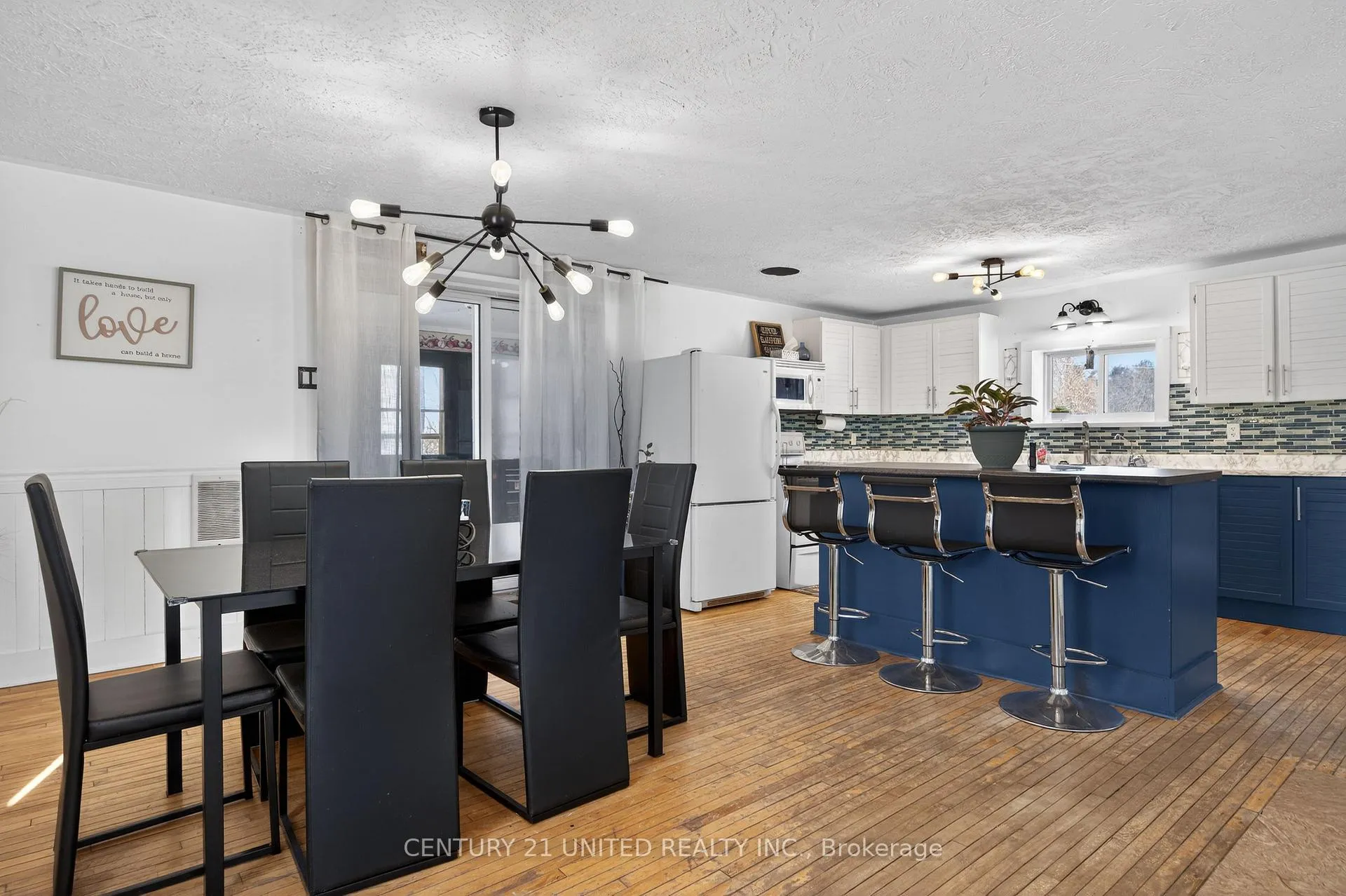 Photo 15 of 17224 Highway 62, Madoc — HOMEH
