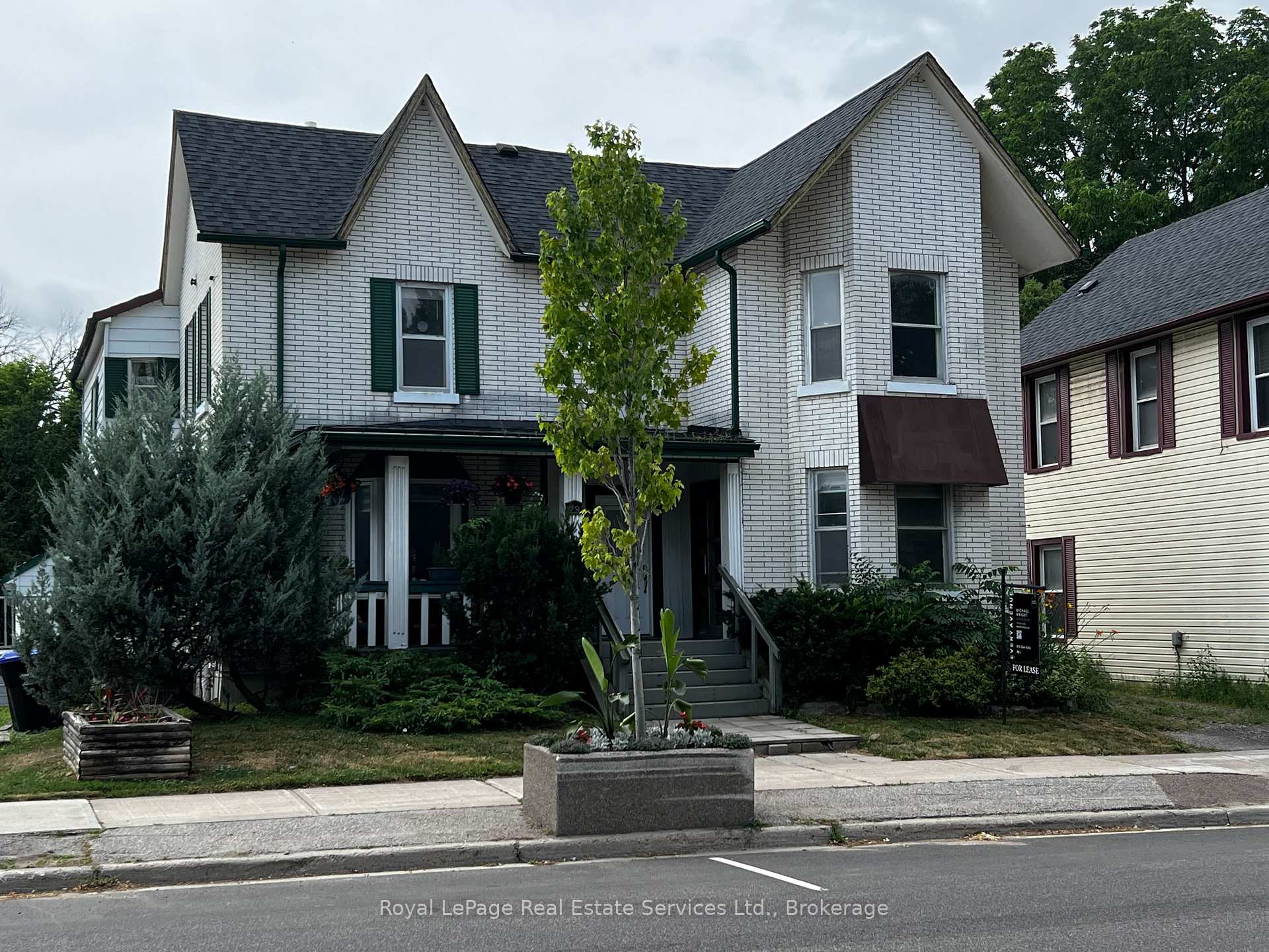 Photo 2 of Unit 6, 29 Queen Street, Innisfil, Cookstown — HOMEH