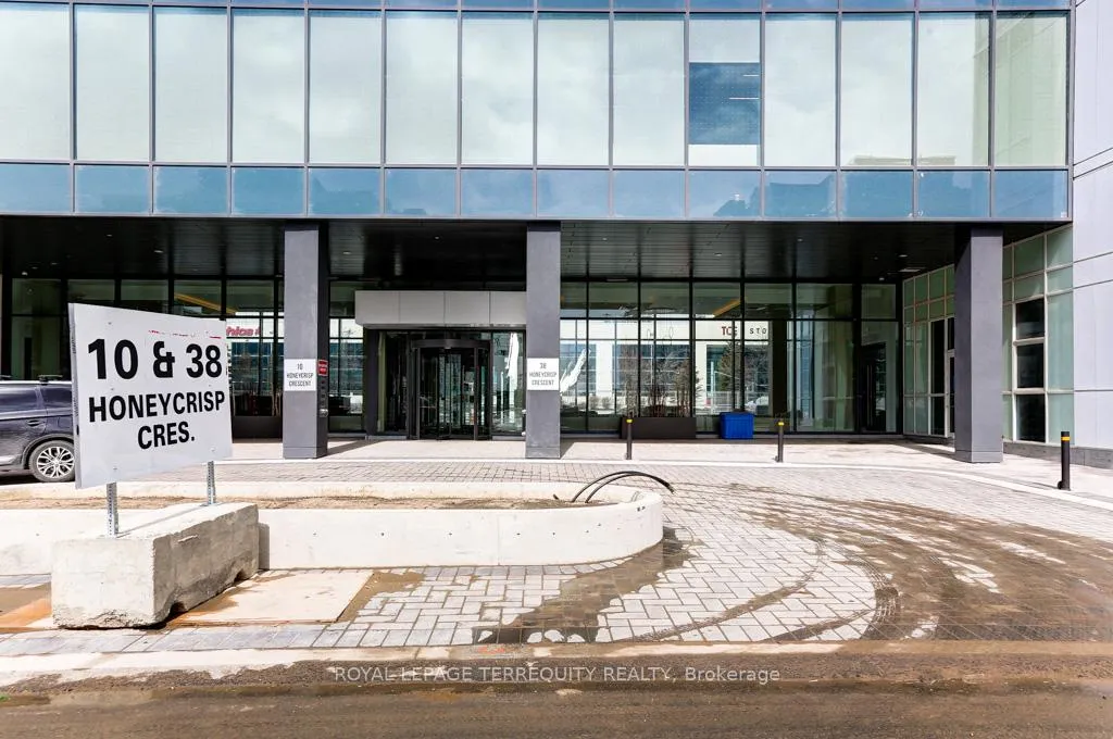 Photo 2 of Unit 607, 38 Honeycrisp Crescent, Vaughan, Vaughan Corporate Centre — HOMEH