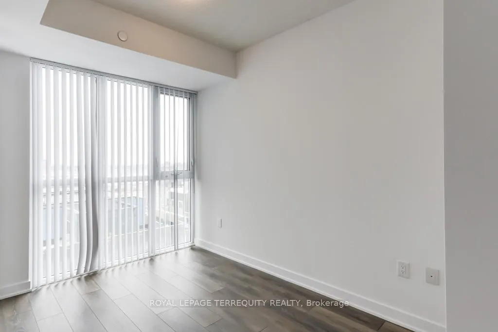 Photo 16 of Unit 607, 38 Honeycrisp Crescent, Vaughan, Vaughan Corporate Centre — HOMEH