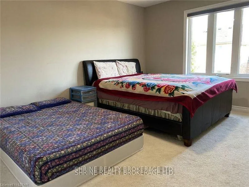 Photo 8 of 1157 Medway Park Drive, London, North S — HOMEH
