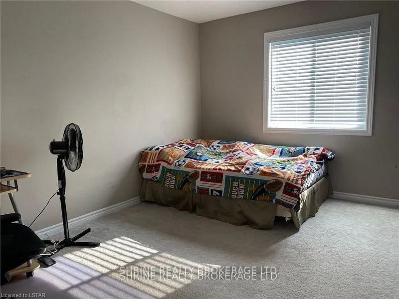 Photo 9 of 1157 Medway Park Drive, London, North S — HOMEH