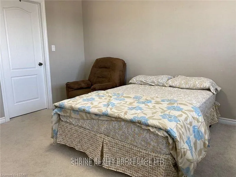 Photo 10 of 1157 Medway Park Drive, London, North S — HOMEH