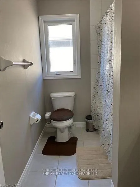 Photo 14 of 1157 Medway Park Drive, London, North S — HOMEH
