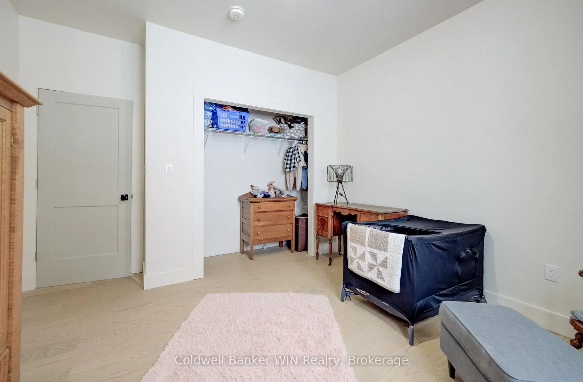 Photo 22 of 224235 Southgate Road 22, Southgate — HOMEH