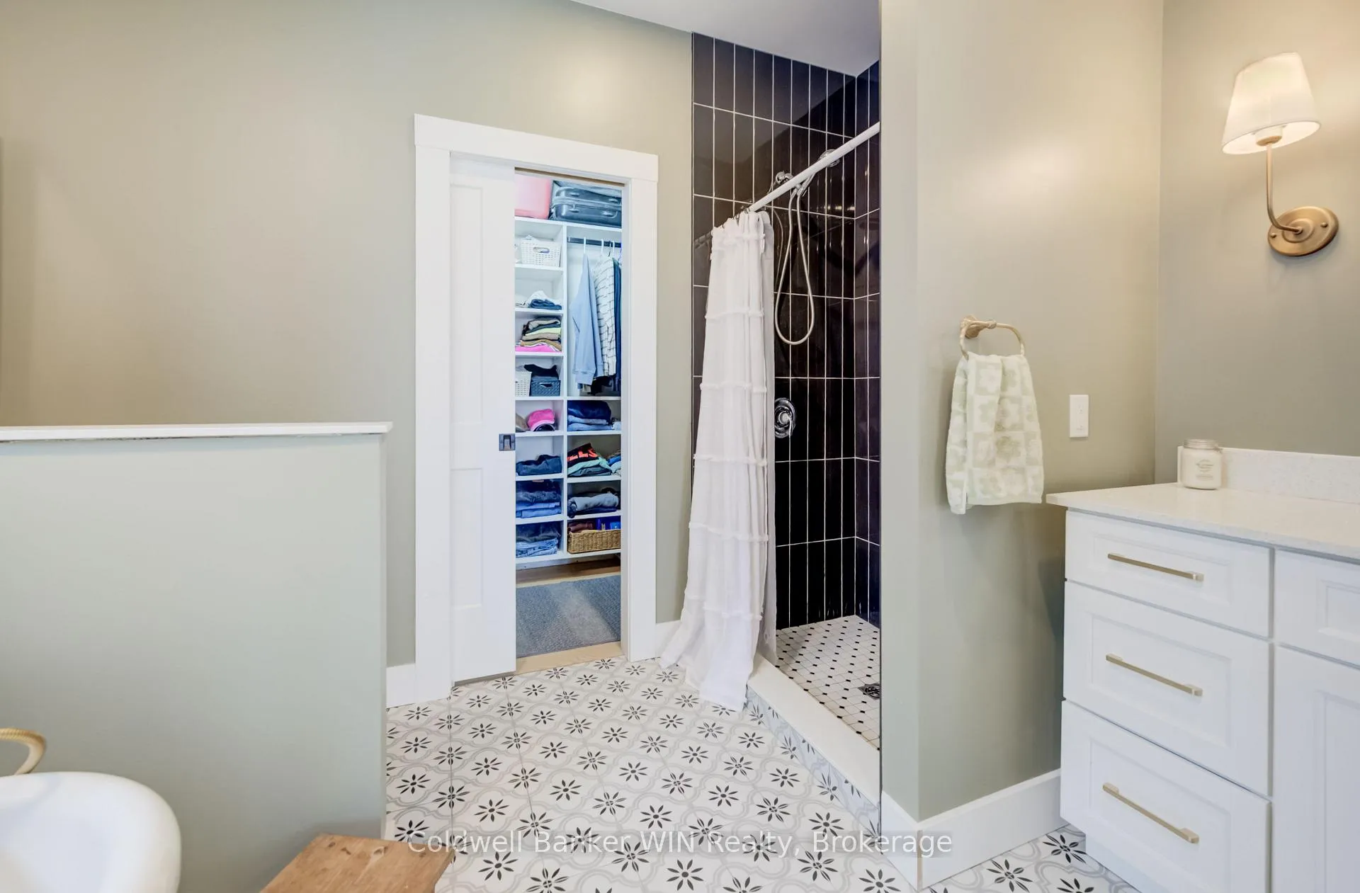 Photo 27 of 224235 Southgate Road 22, Southgate — HOMEH