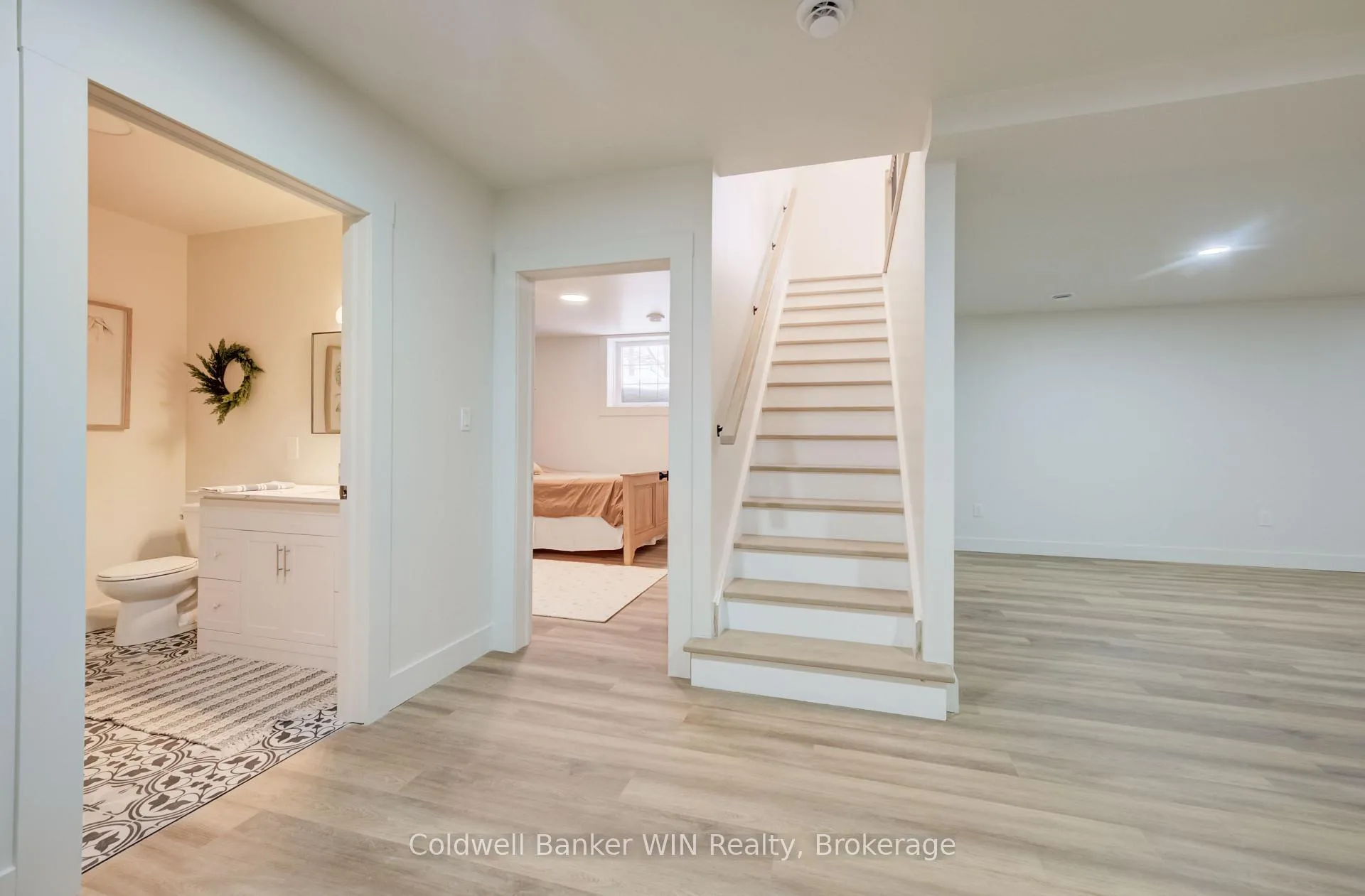Photo 30 of 224235 Southgate Road 22, Southgate — HOMEH
