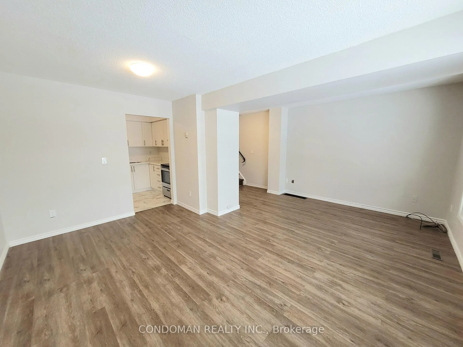 Photo 3 of Unit 6, 477 Dean Avenue, Oshawa, Central — HOMEH
