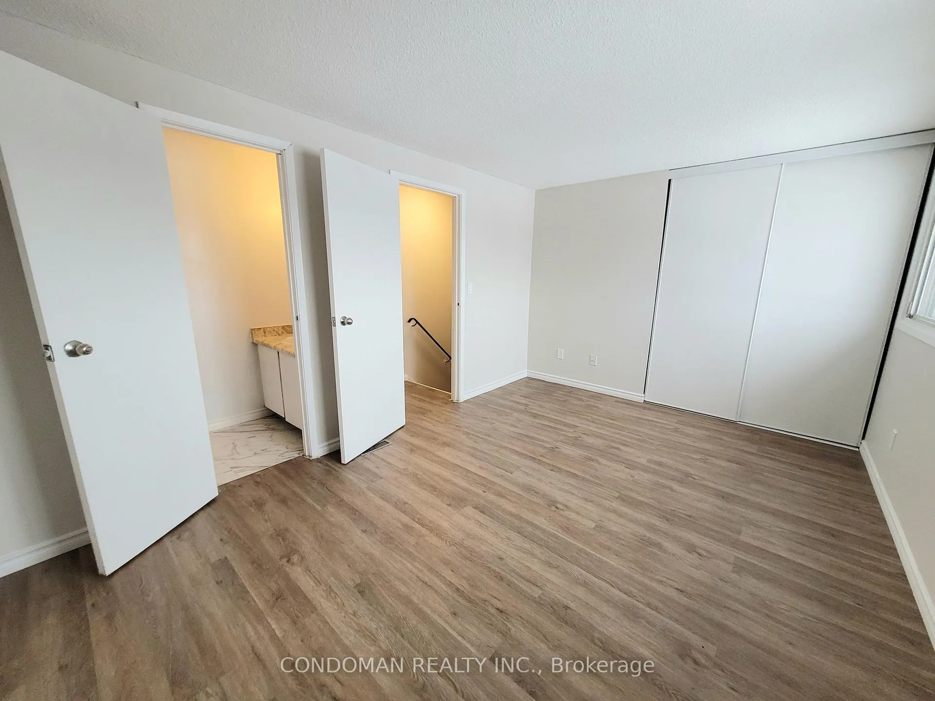 Photo 12 of Unit 6, 477 Dean Avenue, Oshawa, Central — HOMEH