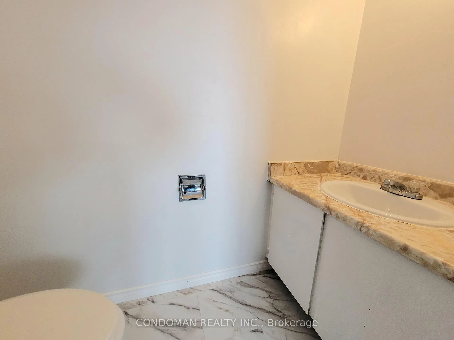 Photo 13 of Unit 6, 477 Dean Avenue, Oshawa, Central — HOMEH
