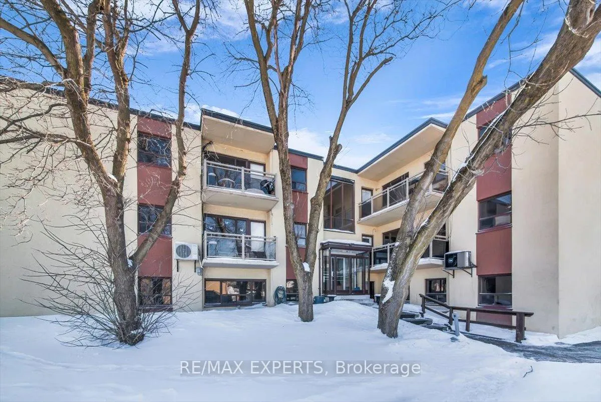 Photo 2 of Unit 101, 16 William Street, Caledon, Bolton West — HOMEH
