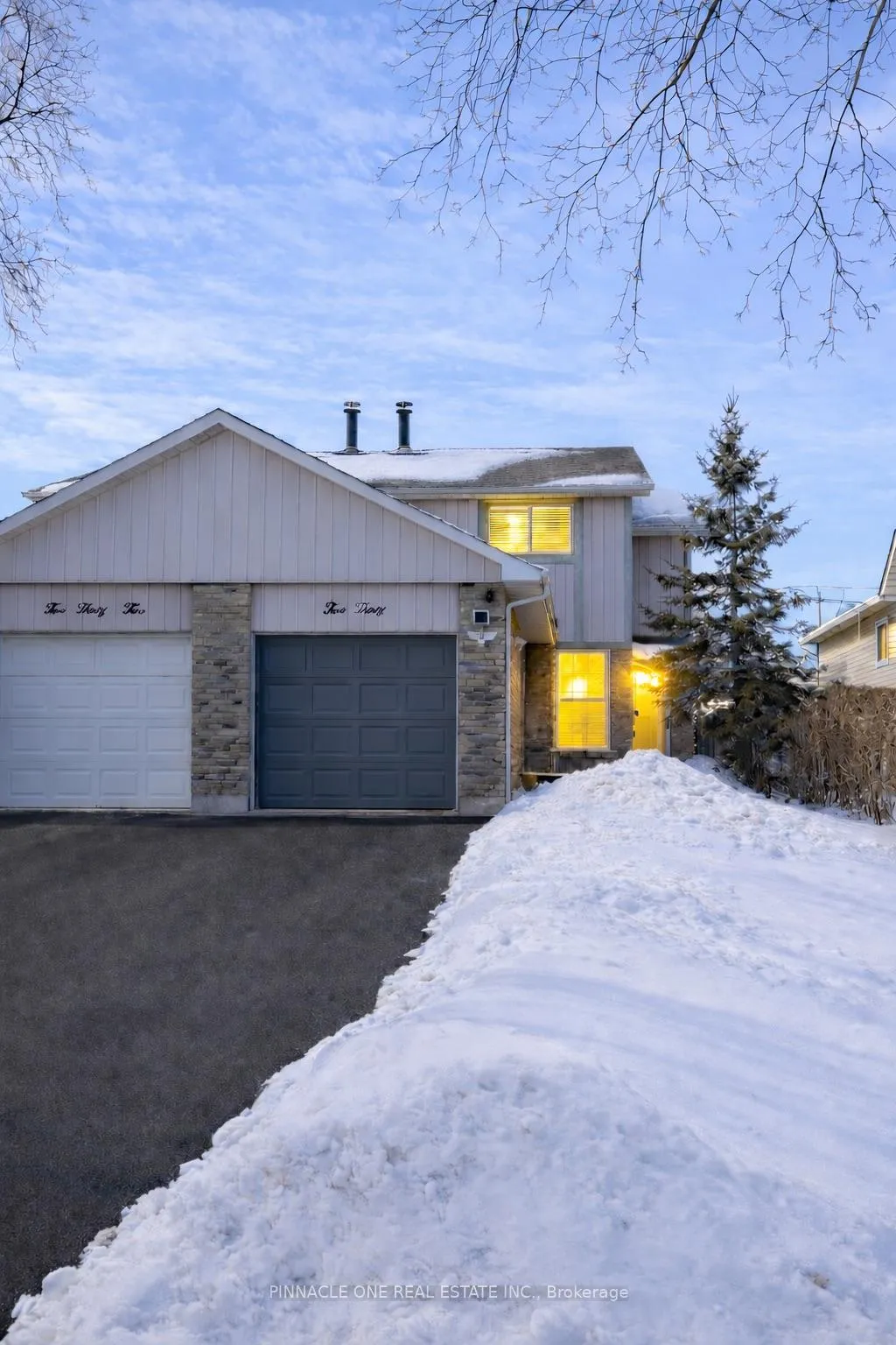 Front of 230 Northminster Court N