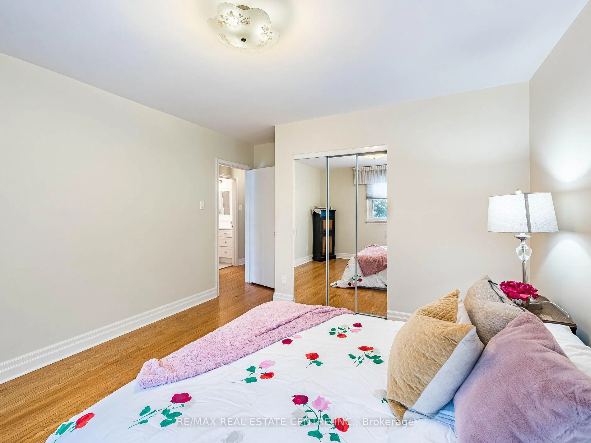 Photo 23 of 34 Waterfield Drive, Scarborough, Bendale — HOMEH