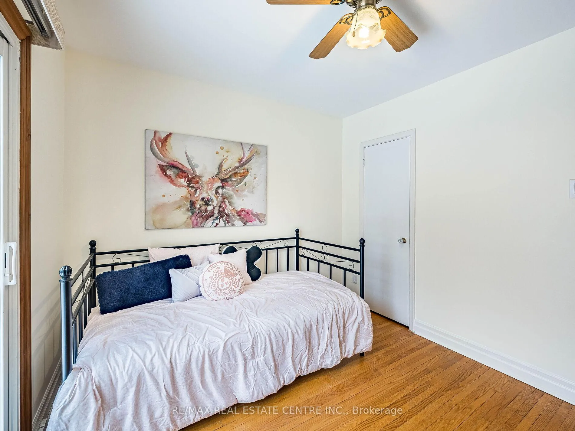 Photo 24 of 34 Waterfield Drive, Scarborough, Bendale — HOMEH
