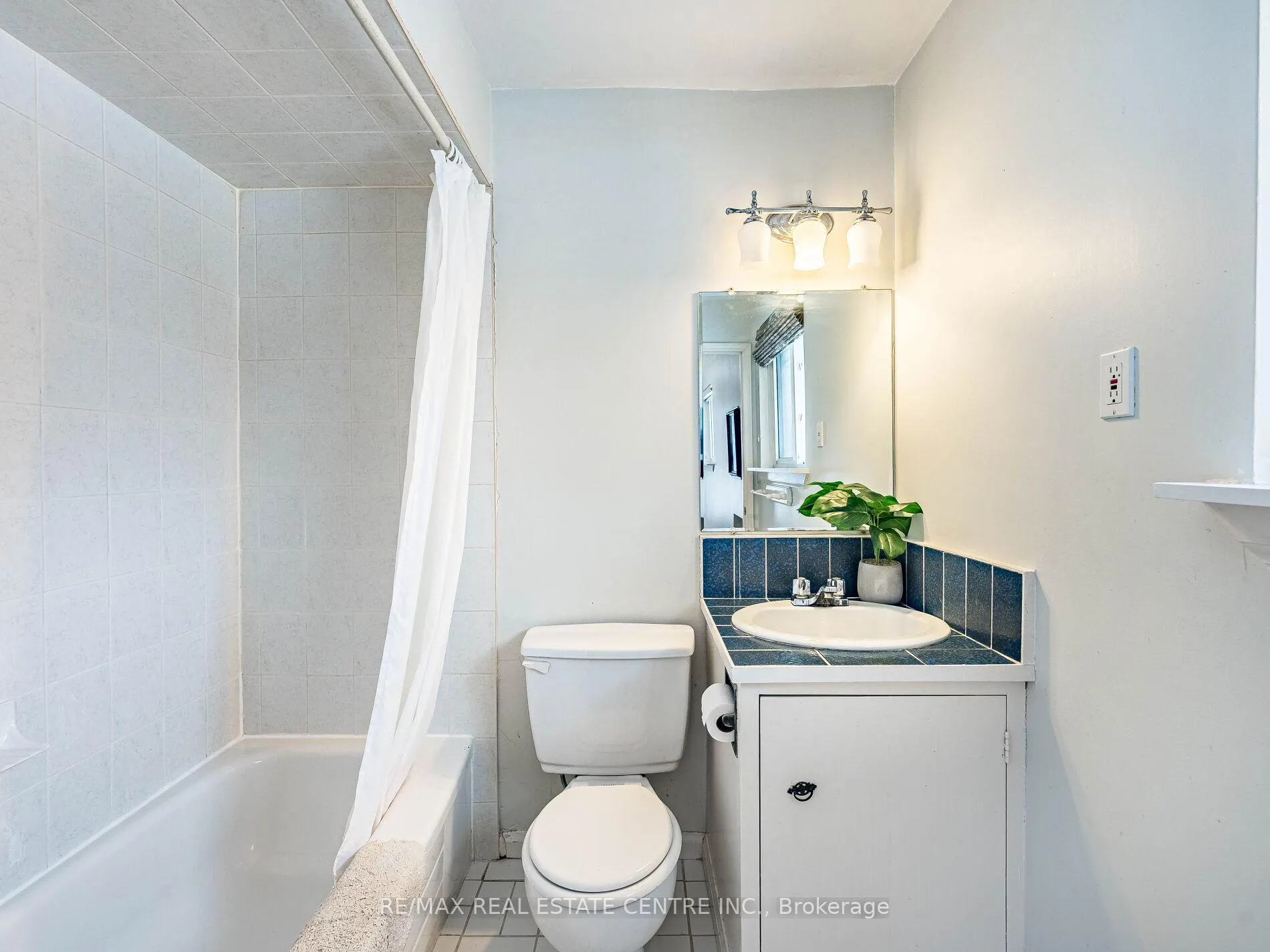 Photo 38 of 34 Waterfield Drive, Scarborough, Bendale — HOMEH