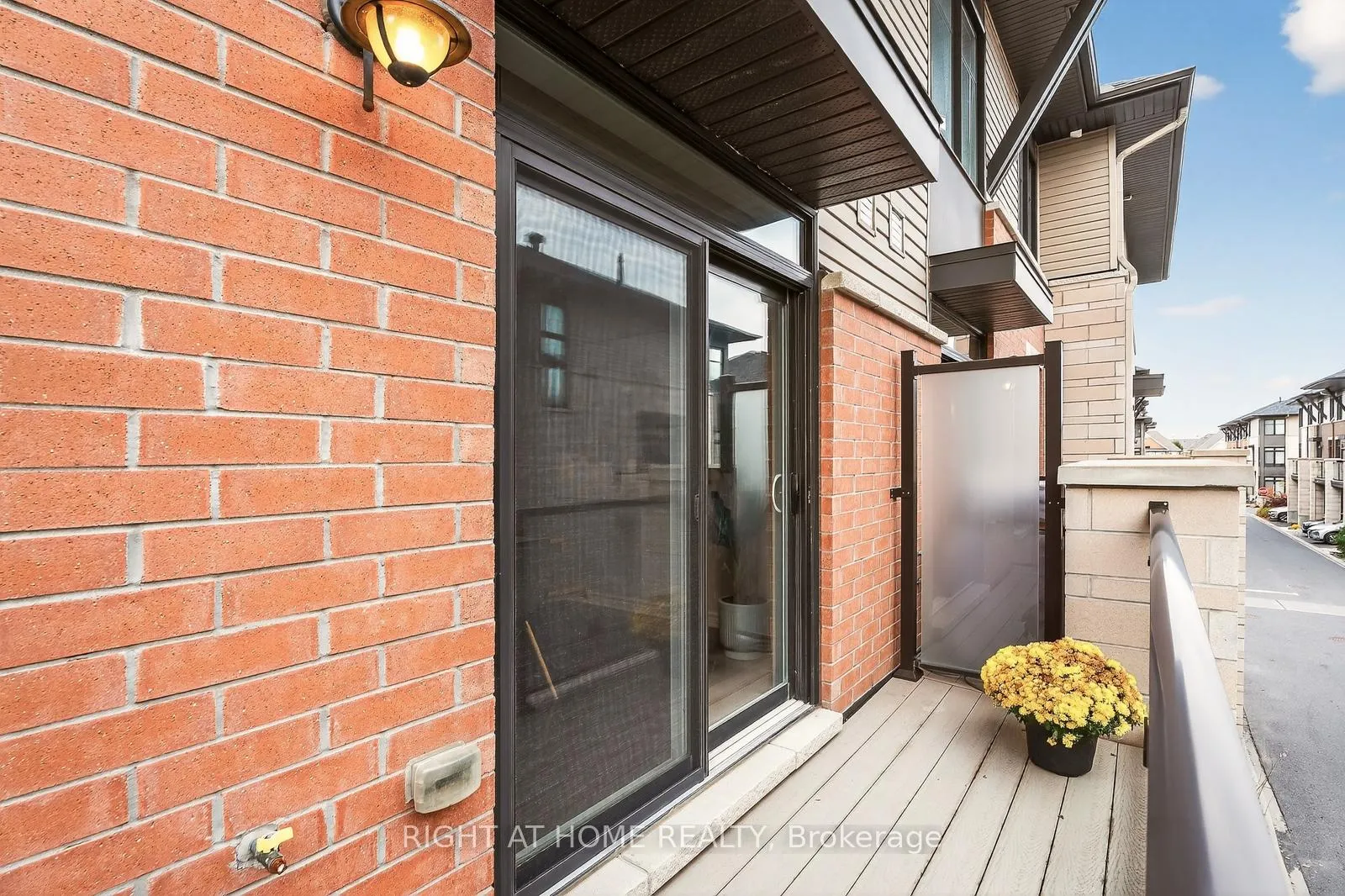 Photo 24 of 521 Chaperal Private, Ottawa, Avalon West — HOMEH