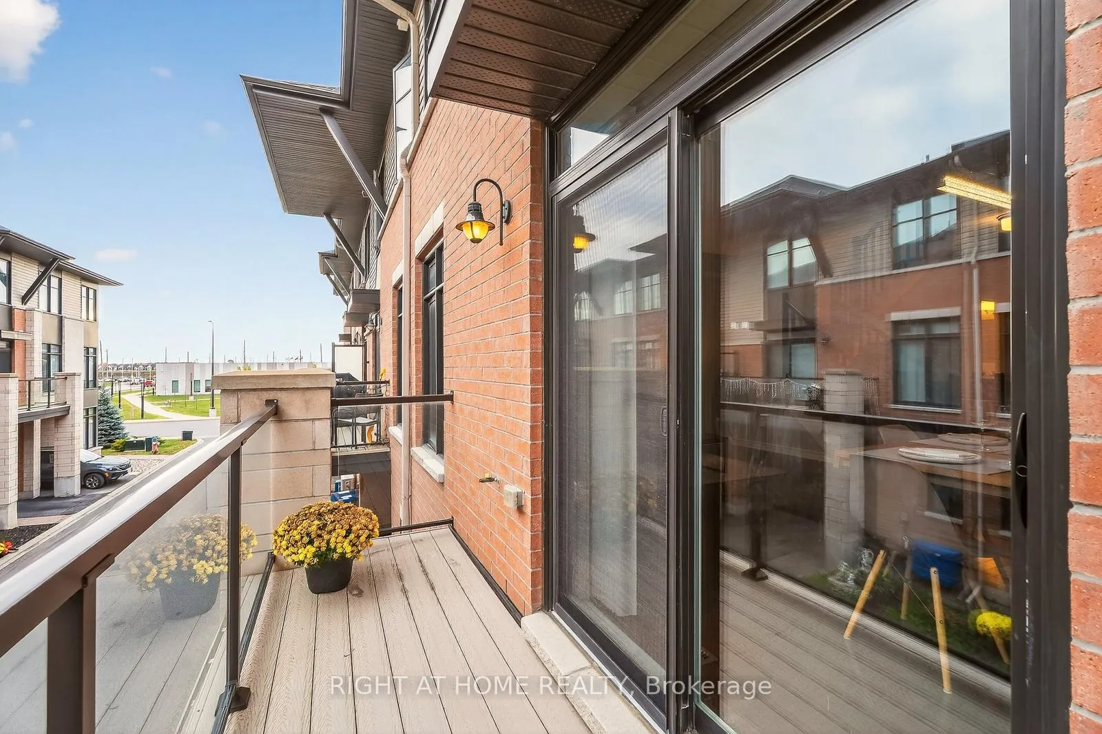 Photo 25 of 521 Chaperal Private, Ottawa, Avalon West — HOMEH