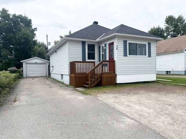 Photo 1 of 38 Egerton Street, Kapuskasing — HOMEH