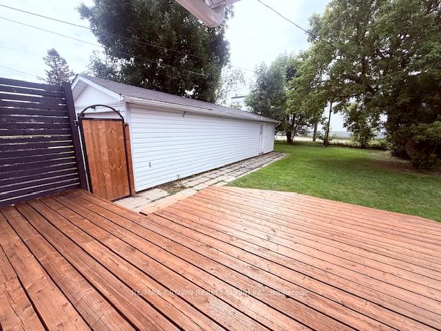 Photo 9 of 38 Egerton Street, Kapuskasing — HOMEH