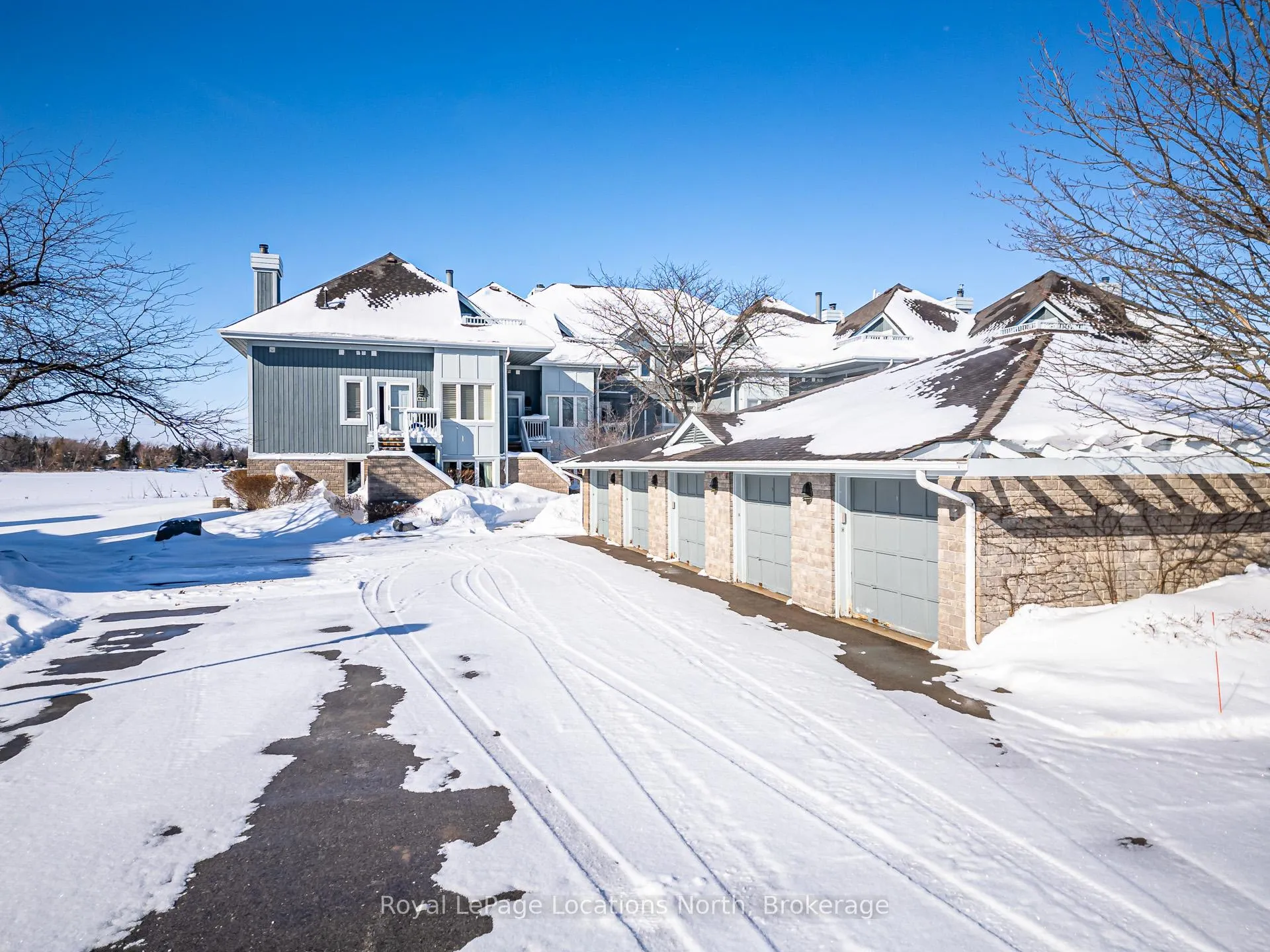 Photo 1 of 864 Suncrest Circle, Collingwood — HOMEH