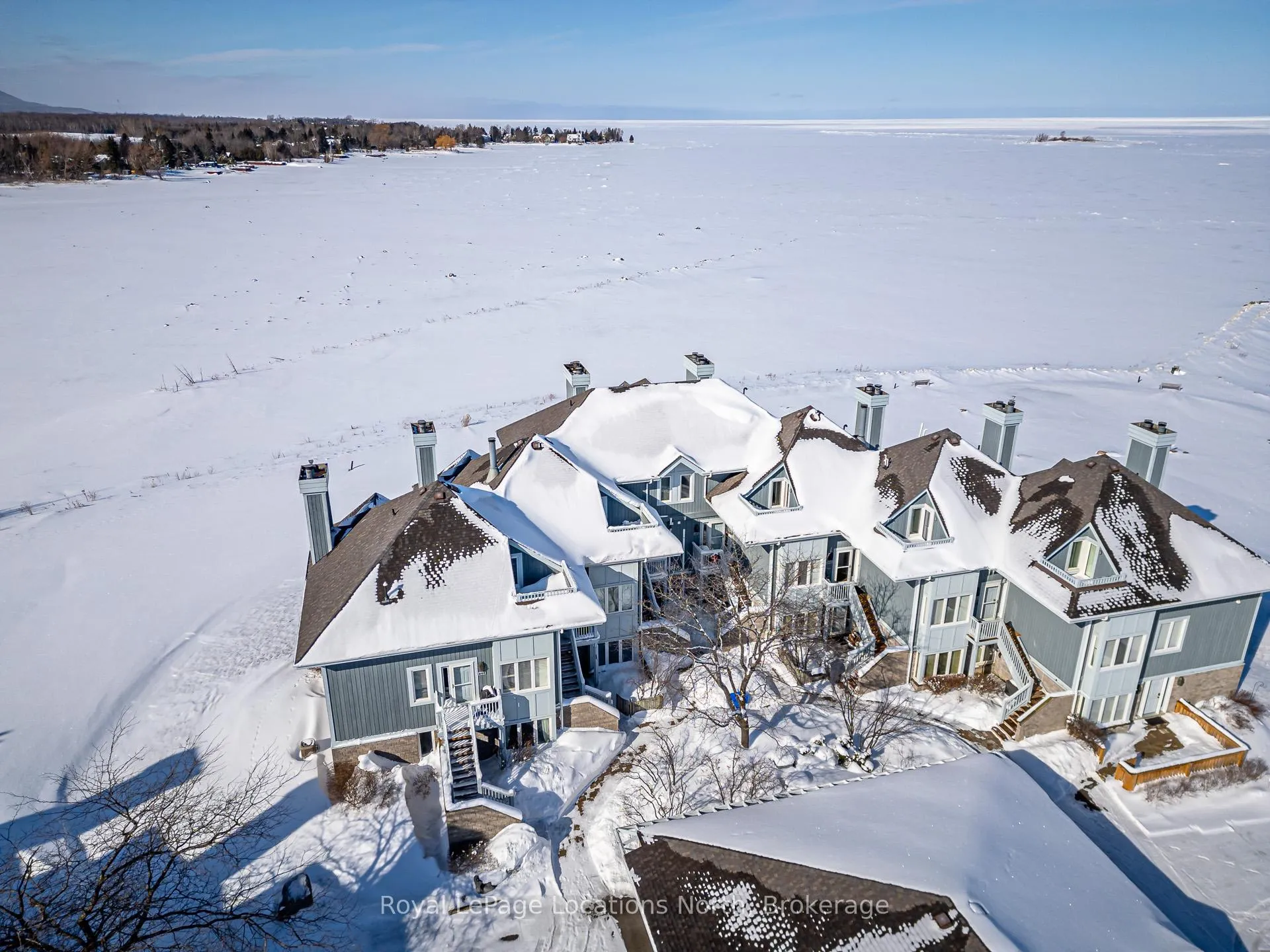 Photo 28 of 864 Suncrest Circle, Collingwood — HOMEH