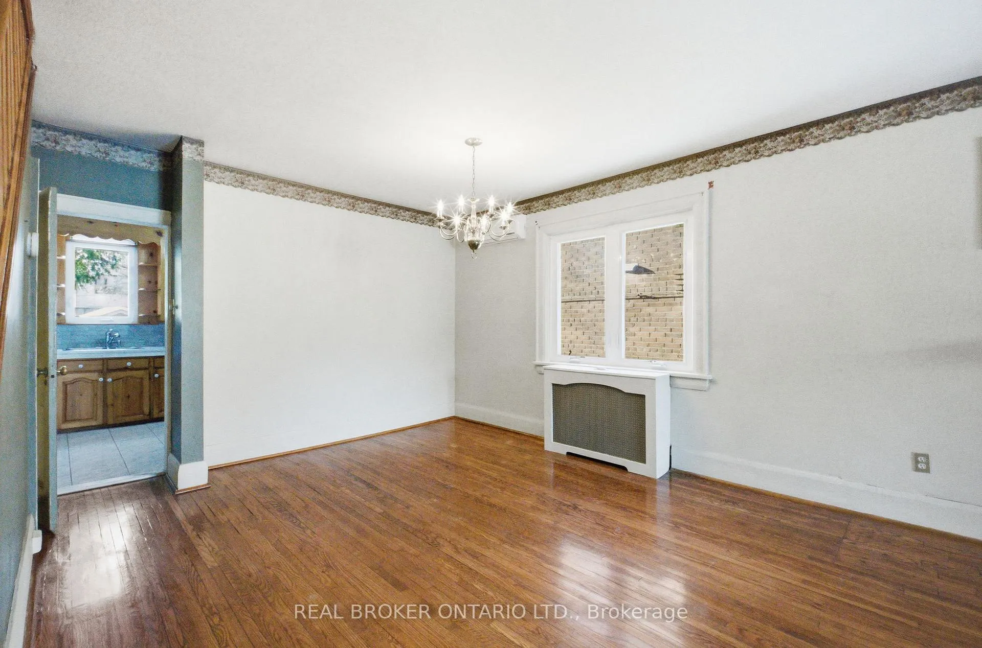 Photo 7 of 46 Cherrywood Avenue, Toronto, Humewood-Cedarvale — HOMEH