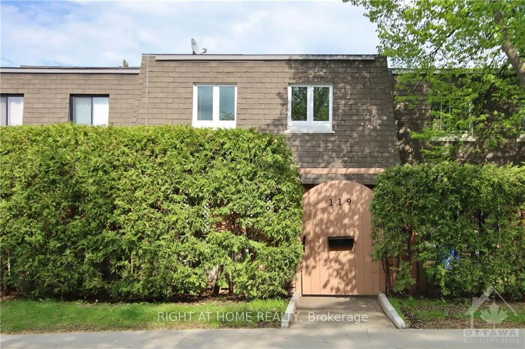 Front of 119 Royalton