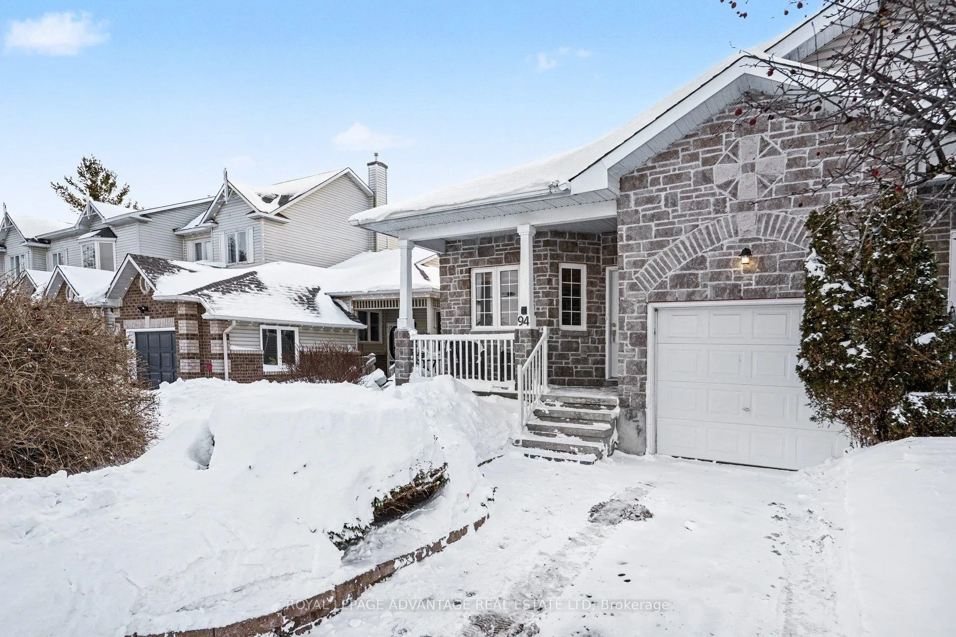 Photo 3 of 94 Patterson Crescent, Carleton Place — HOMEH