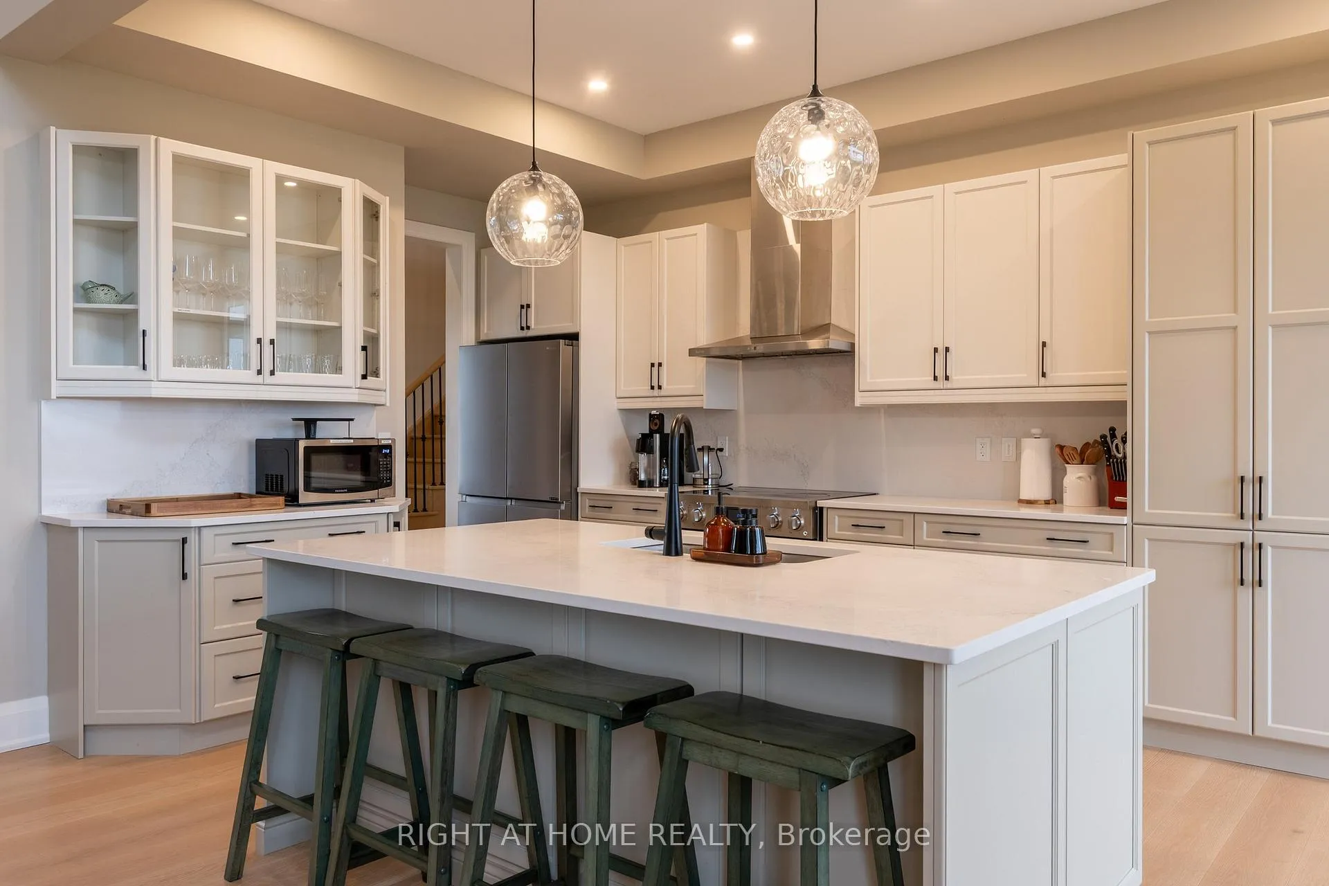 Photo 12 of 30 Wellers Way, Quinte West, Murray Ward — HOMEH