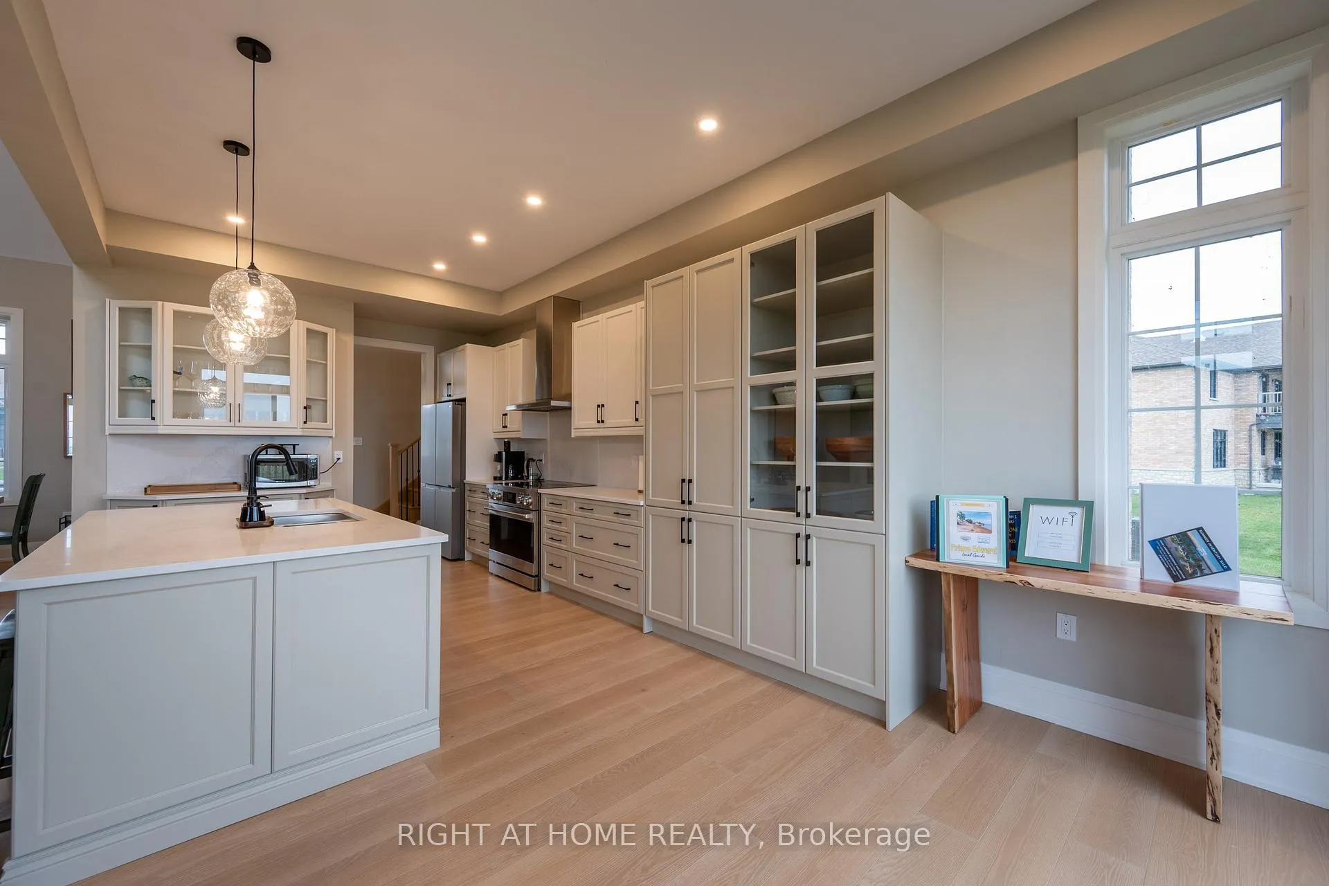 Photo 16 of 30 Wellers Way, Quinte West, Murray Ward — HOMEH