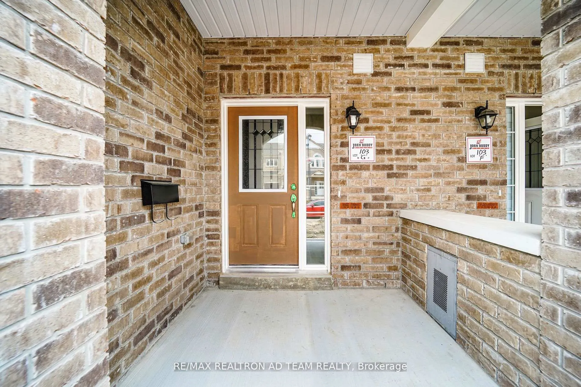 Photo 3 of 15 Jevons Drive, Ajax, South East — HOMEH