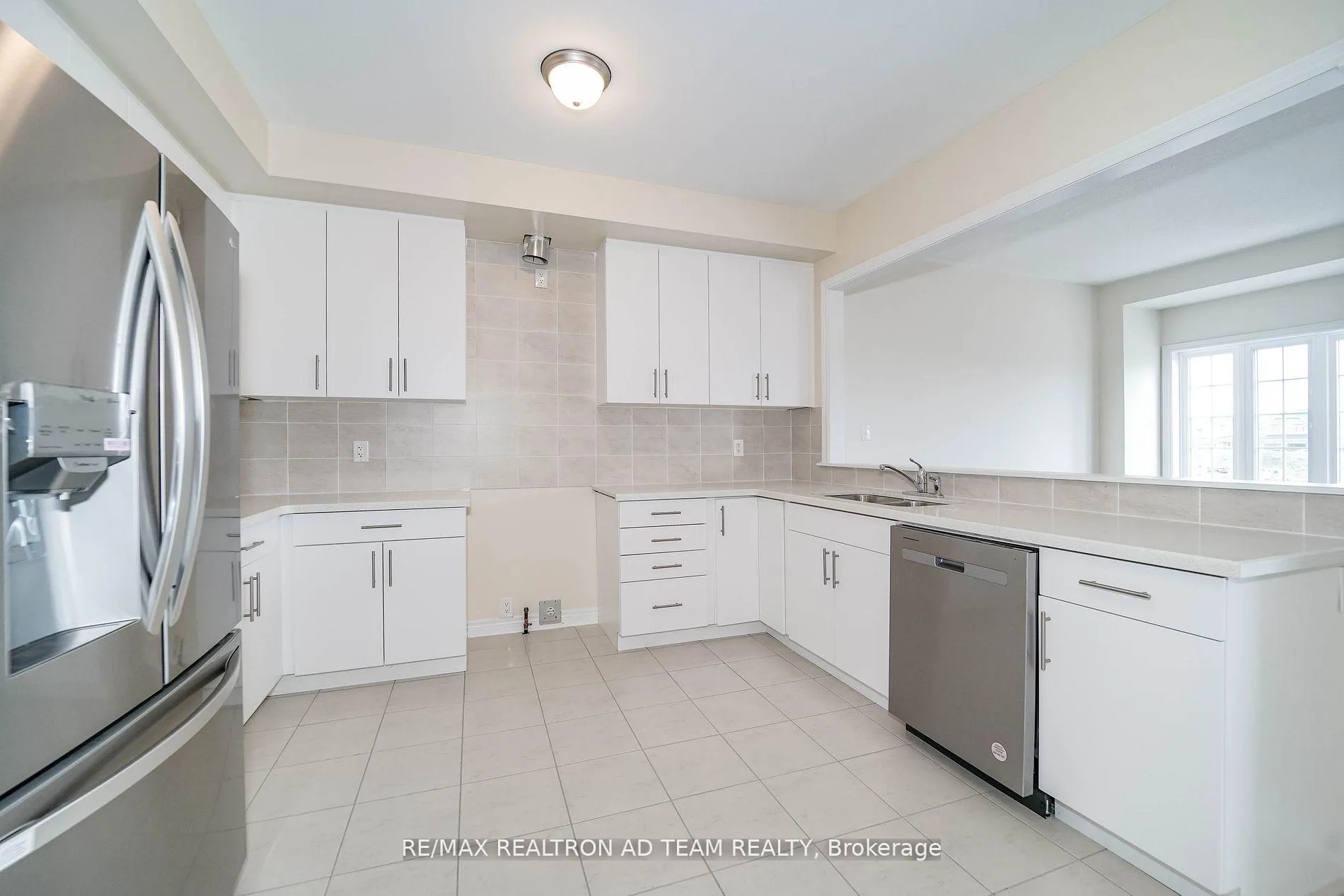 Photo 8 of 15 Jevons Drive, Ajax, South East — HOMEH