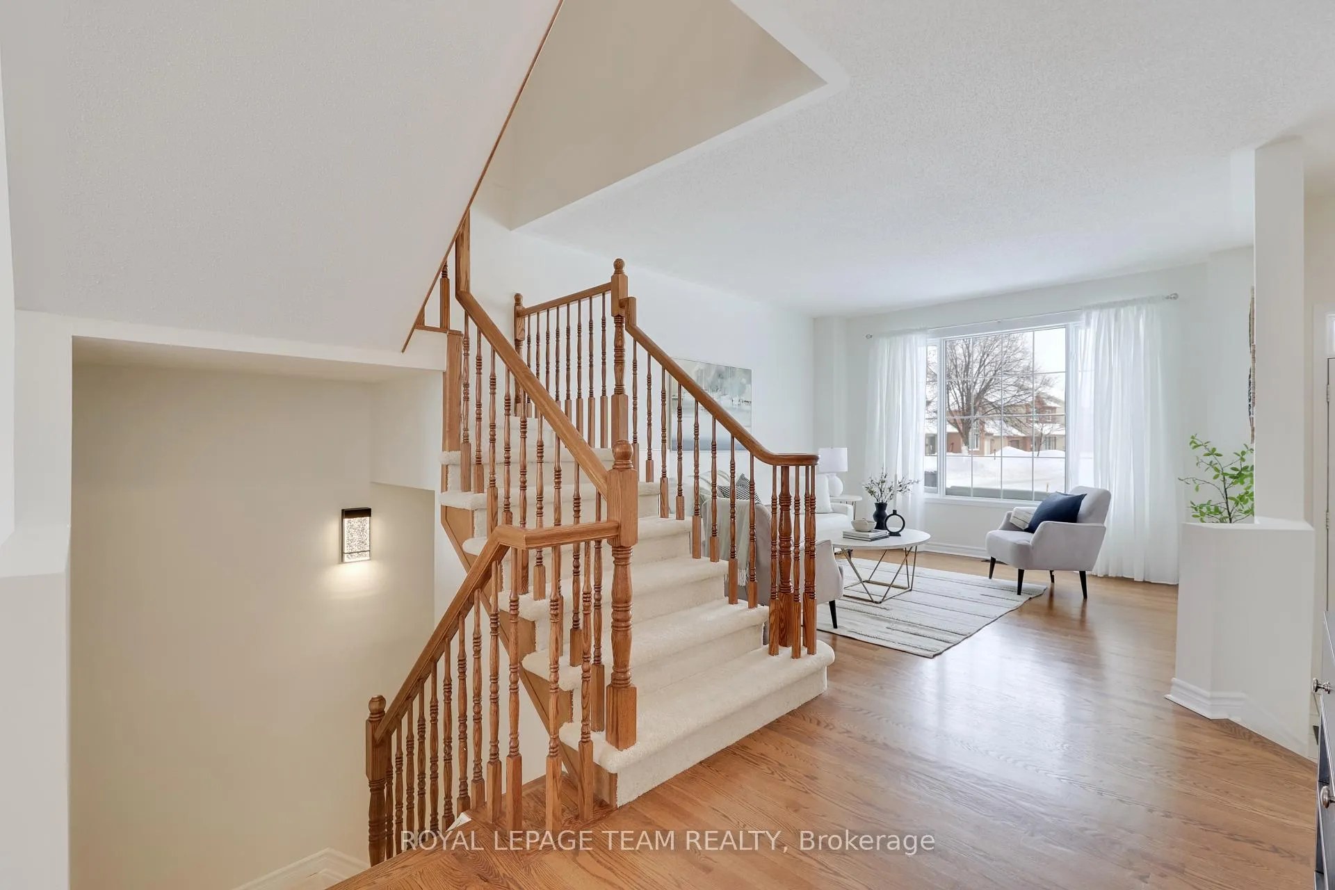 Photo 11 of 7 Manorgate Place, Ottawa, Craig Henry/Woodvale — HOMEH