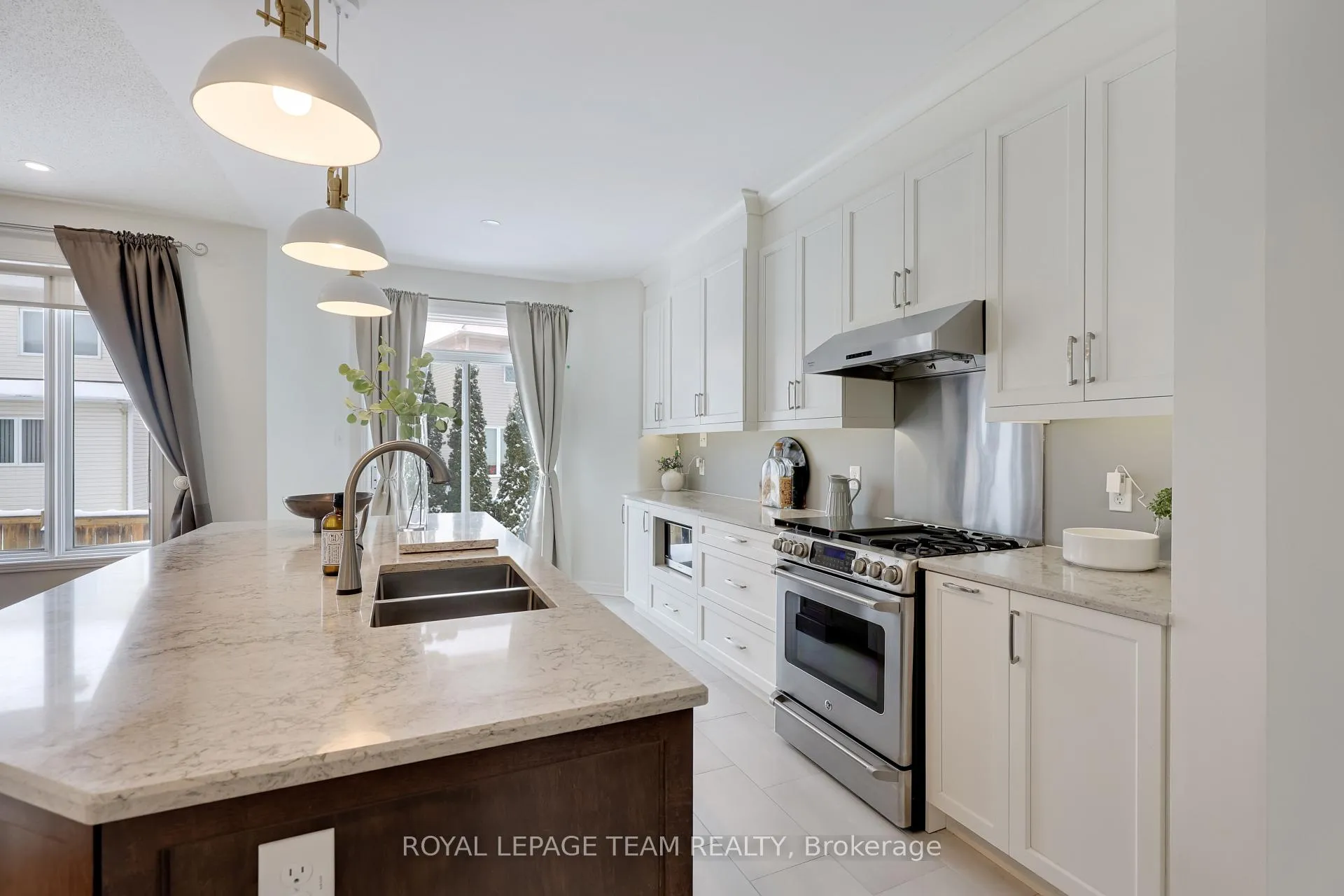Photo 18 of 7 Manorgate Place, Ottawa, Craig Henry/Woodvale — HOMEH