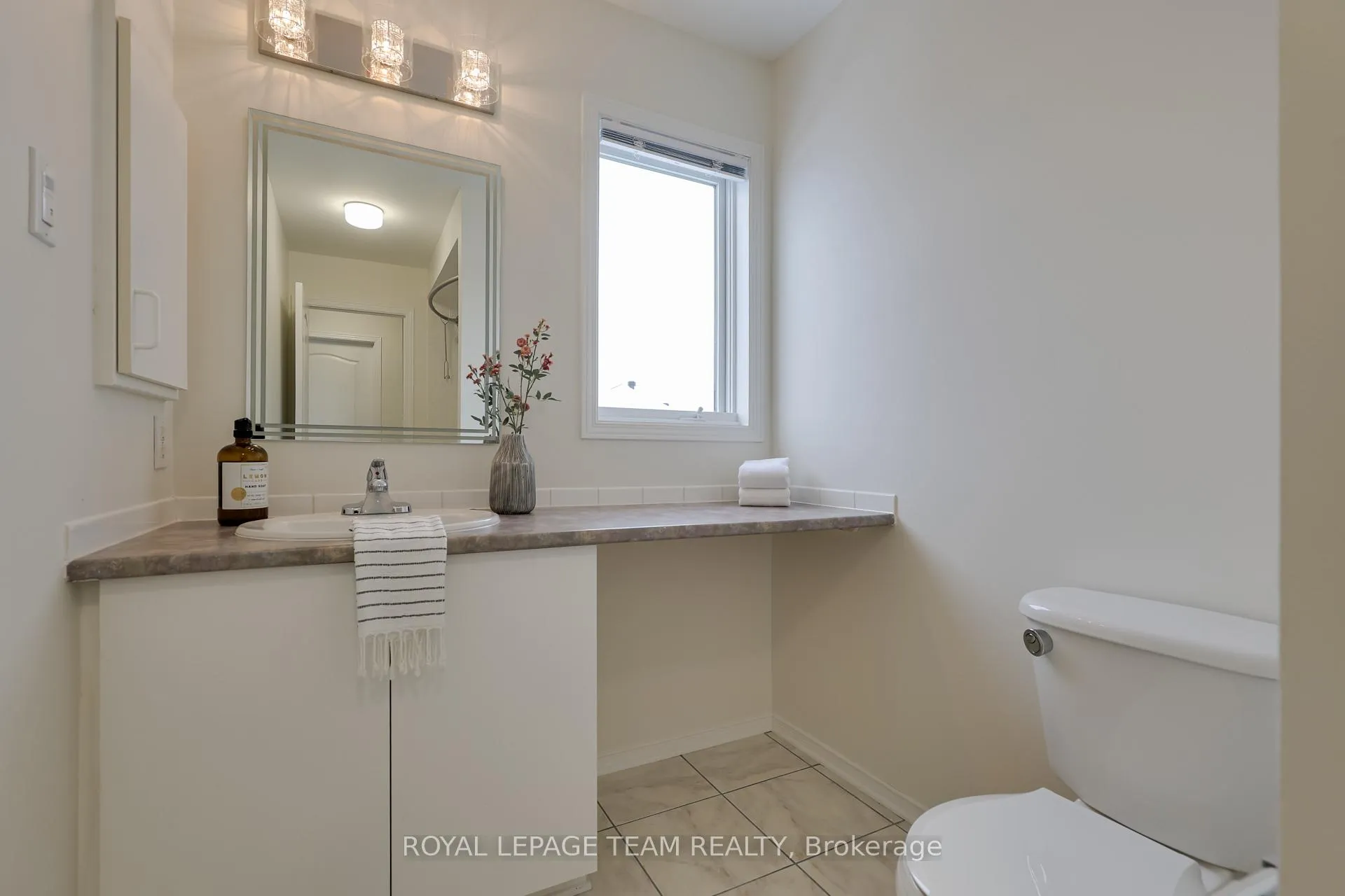 Photo 39 of 7 Manorgate Place, Ottawa, Craig Henry/Woodvale — HOMEH