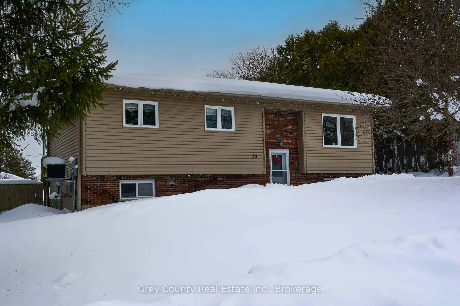 Photo 2 of 23 Brackenbury Street, Grey Highlands — HOMEH