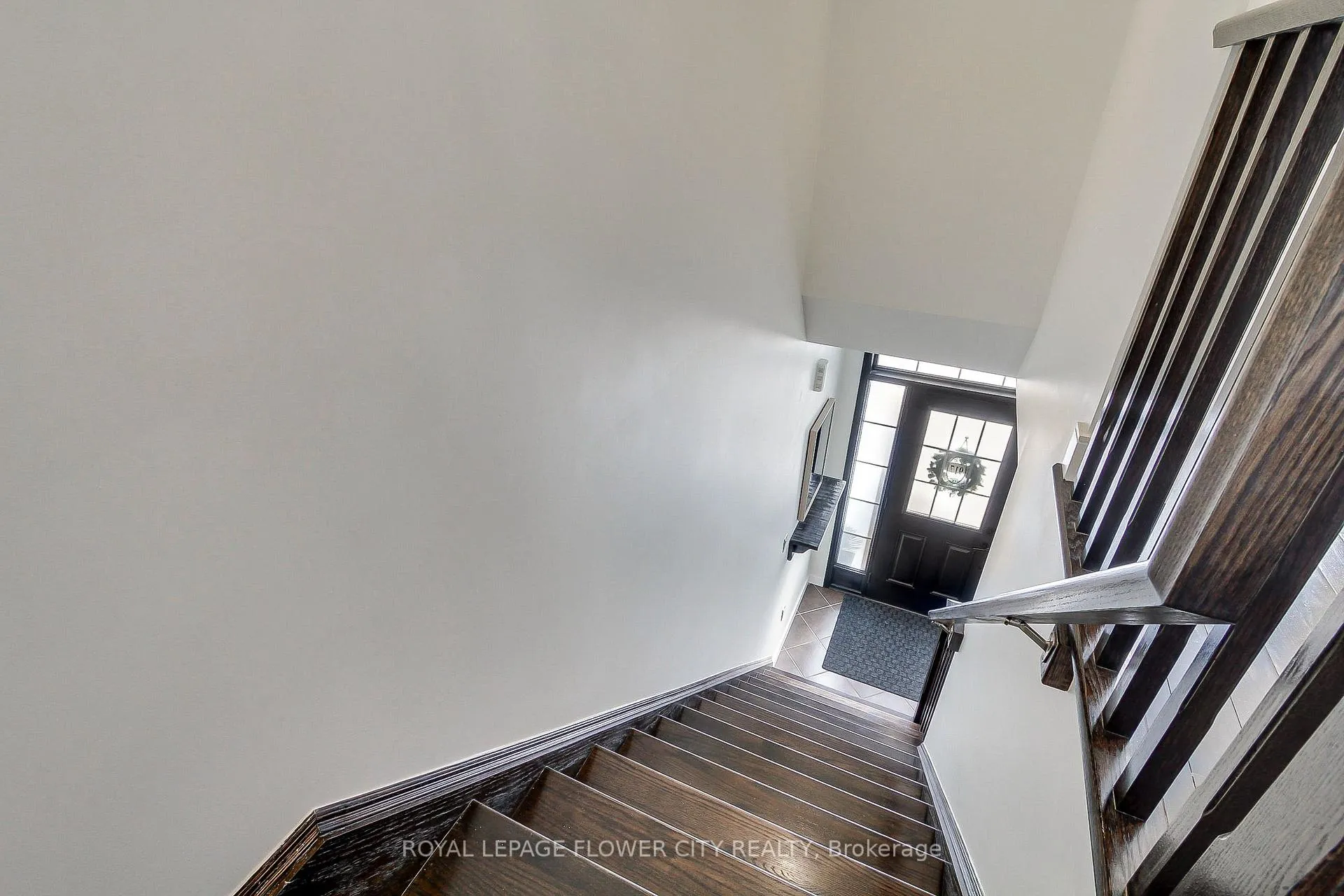 Photo 22 of 917 Mctrach Crescent, Milton, Harrison — HOMEH