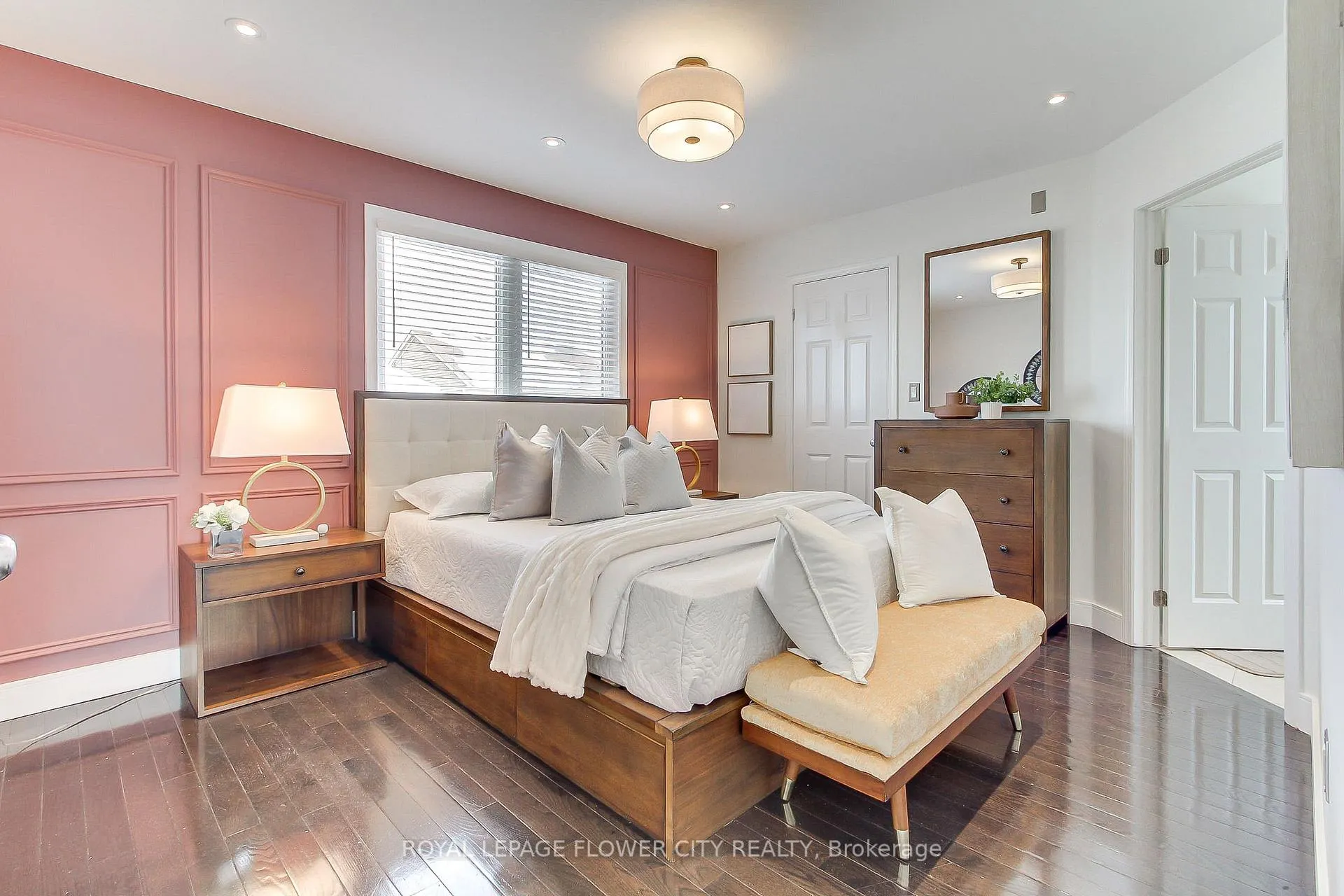 Photo 24 of 917 Mctrach Crescent, Milton, Harrison — HOMEH