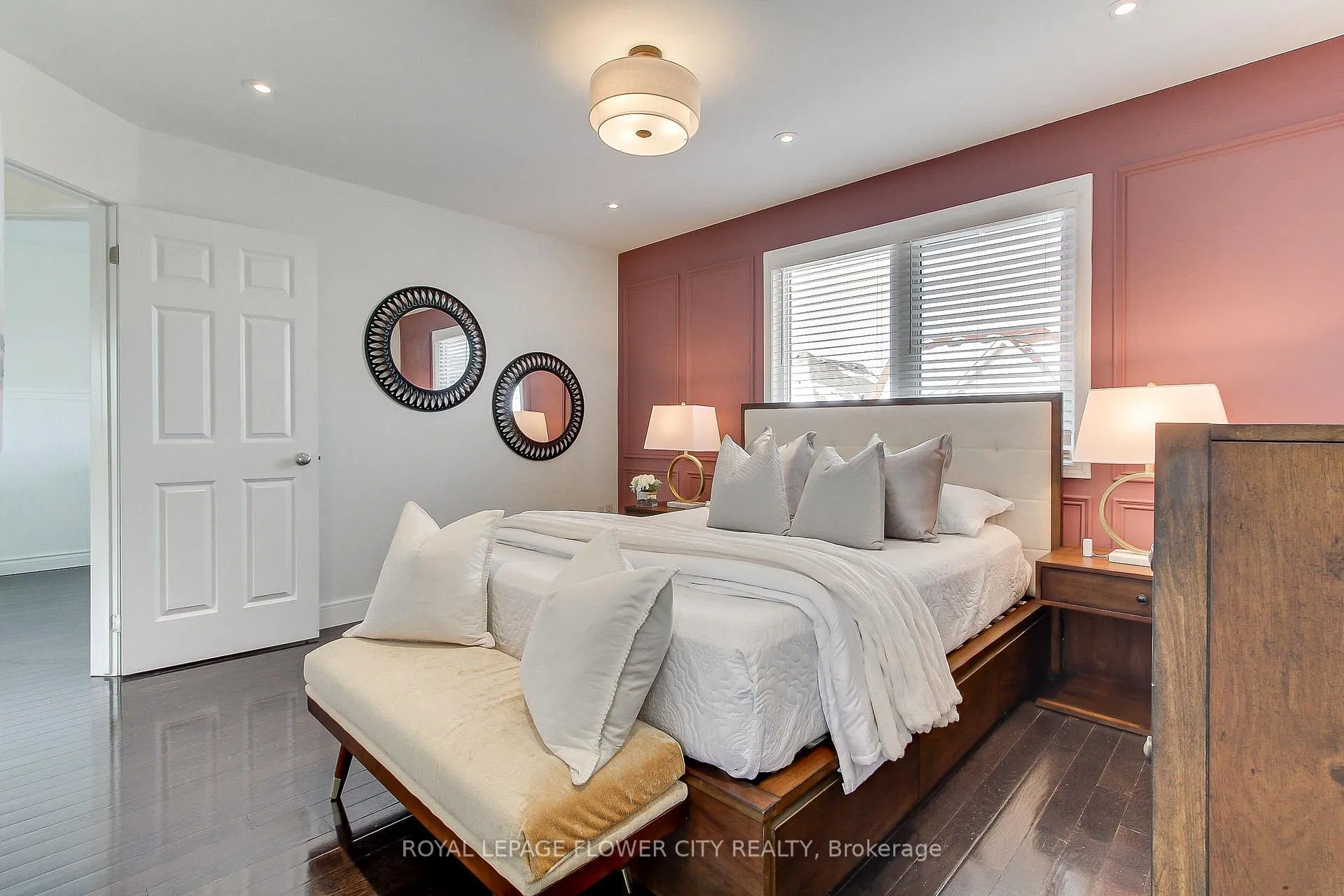 Photo 25 of 917 Mctrach Crescent, Milton, Harrison — HOMEH