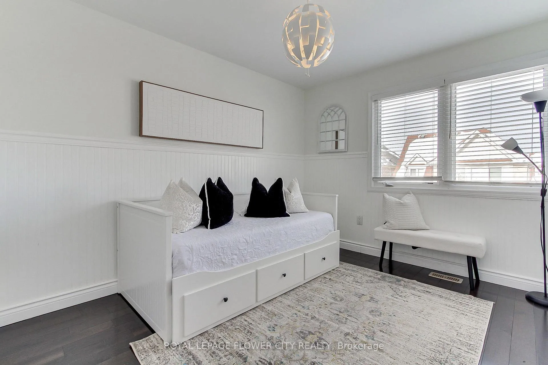 Photo 31 of 917 Mctrach Crescent, Milton, Harrison — HOMEH