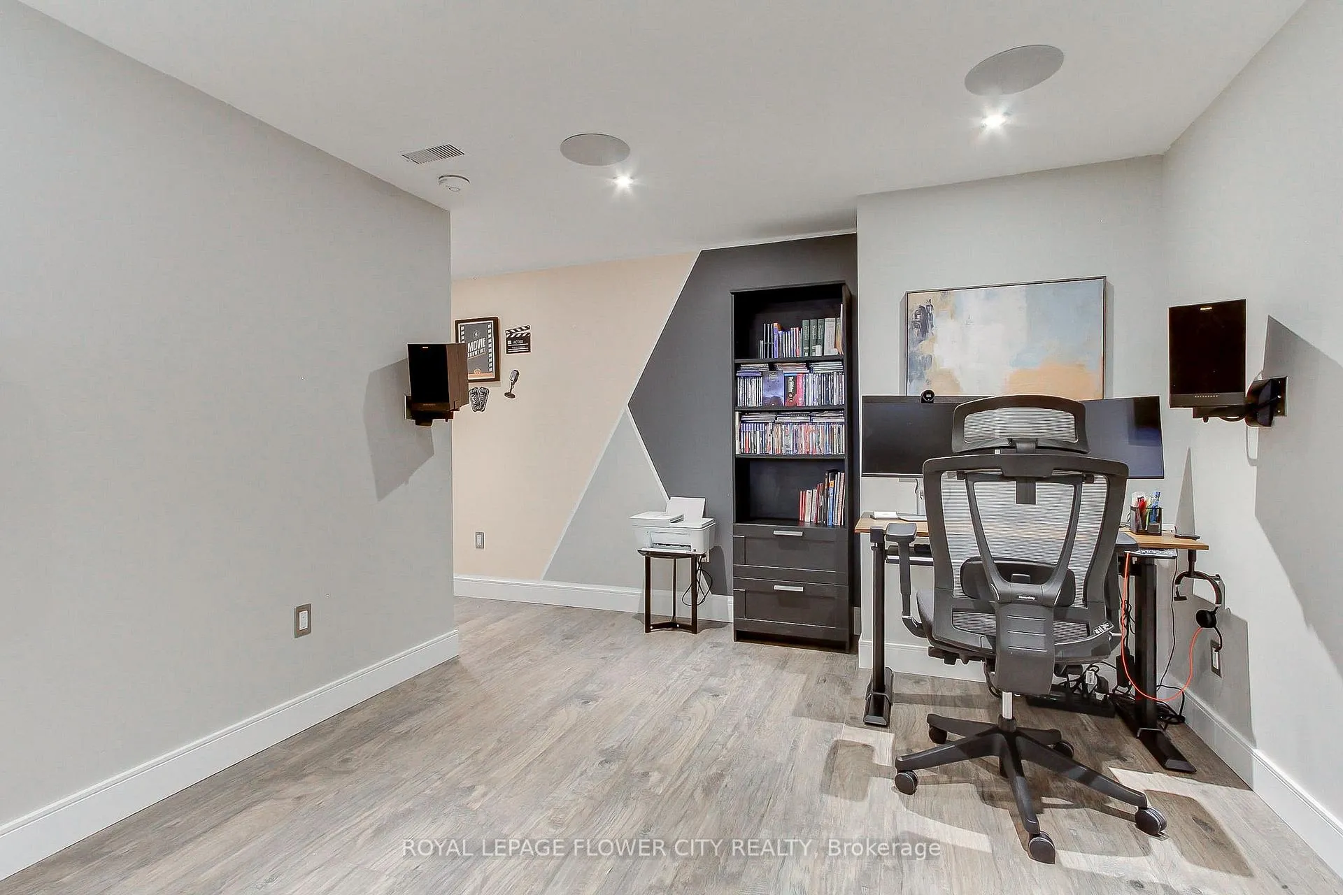 Photo 39 of 917 Mctrach Crescent, Milton, Harrison — HOMEH